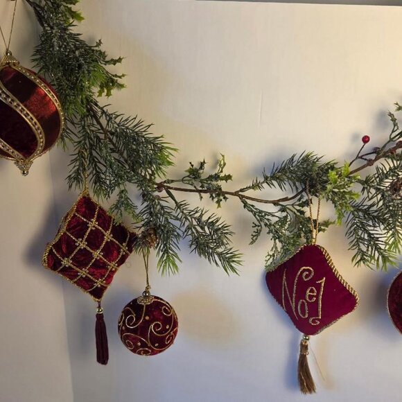 Red Velvet Satin Ribbon Gold Beaded Trim Ornaments Vintage - Picture 2 of 7